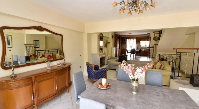 Airy Bliss Quintessential 3BR Central