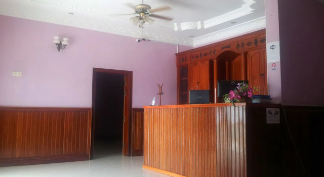 Eos Oceanfront Hotel