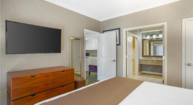 Двухместный люкс с балконом Best Western Plus Dixon Davis