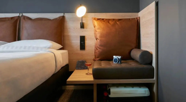 Двухместный номер Moxy Moxy Edinburgh