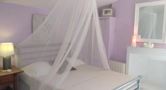 Bienvenue a la Source Dans Une Maison de Charme, Забронировать Отель Апт Route de la Lavande