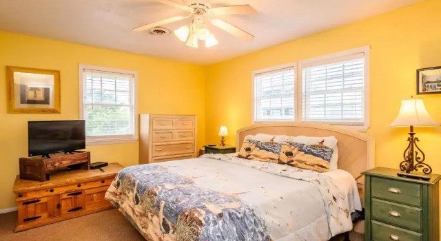 Beach Barn by Oak Island Accommodations