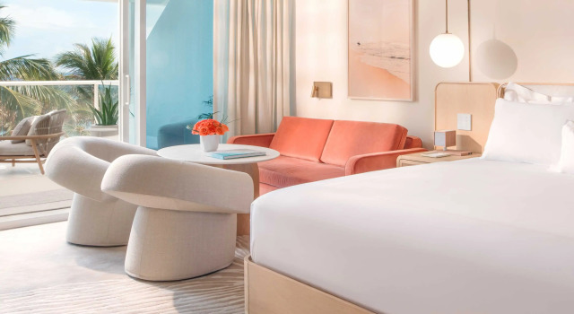 Двухместный номер Standard с балконом и с видом на океан Beach Club at The Boca Raton