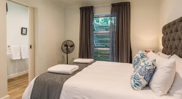 Студия Oak Manor Boutique Guest House