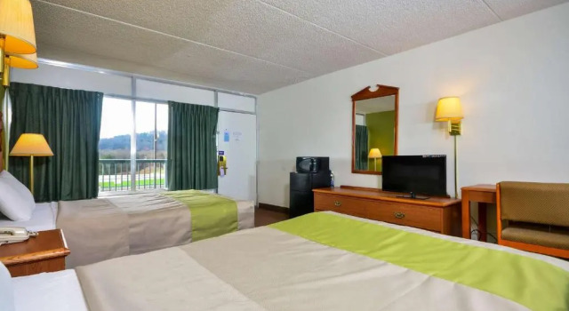 Четырёхместный номер Standard Motel 6 Pulaski, TN