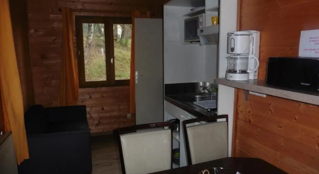 Camping le Montbartoux, Prenota Campeggio Hotel a Alvernia con parcheggio, Parcheggio