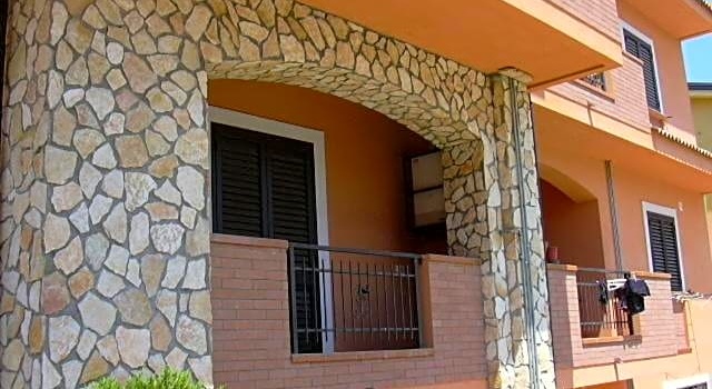 B&B Quattro Ulivi, Забронировать Отель «постель и завтрак» Отели Ренде с парковкой, Парковка