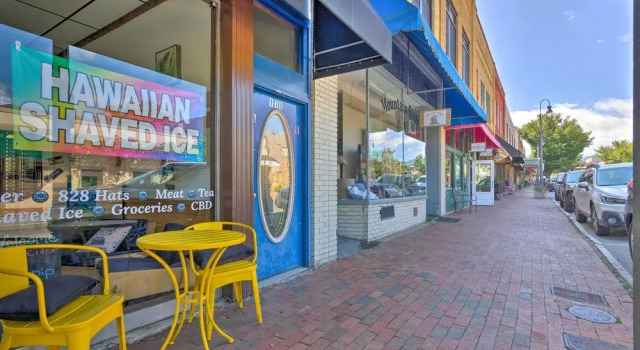Апартаменты Modern Main St. Apt in Downtown Waynesville!