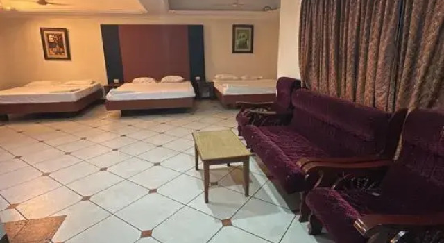 Люкс Grand Capital Plaza Residency and conventional center
