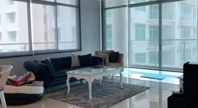 Bay Resort Condominium, 7, Beach-front Sea view, 6-8 PAX, Prenota Resort Miri Sarawak