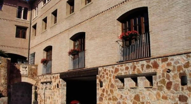 Hotel Villa de Alquézar, Réserver Villa Villas à Aragon, Villa