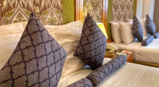 Четырёхместный семейный номер Executive с видом на город Grand Islamabad Hotel
