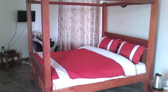 Sirville Lake Elementaita Lodge