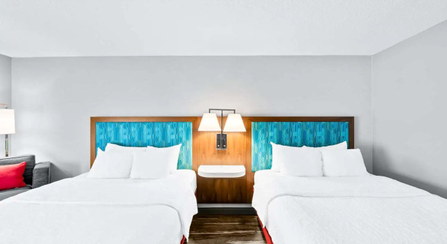 Четырёхместный номер Standard Hampton Inn South Heritage Park