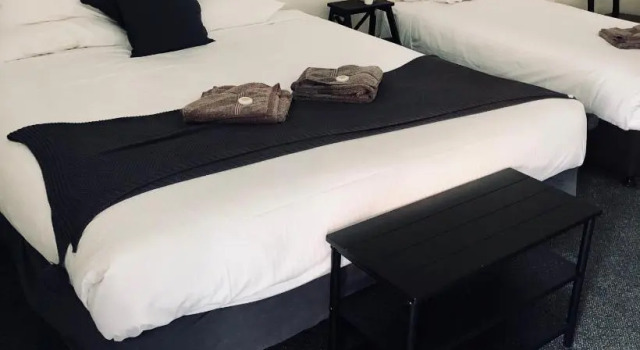 Четырёхместный номер Standard The Woolpack Hotel
