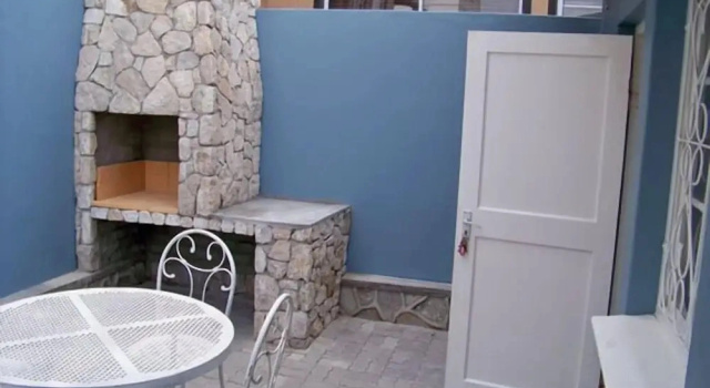 Коттедж Jetty Self-Catering