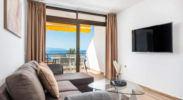 Sunflower Ocean View 2 floor Apartment, Prenota Appartamento Guía de Isora 