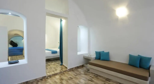 Коттедж Luxury Church and Cave - Santorini Private Residences