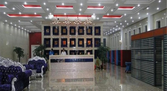 Yanyun Hotel Jiaonan, Prenota Hotel Hotel a Shandong con parcheggio, Parcheggio