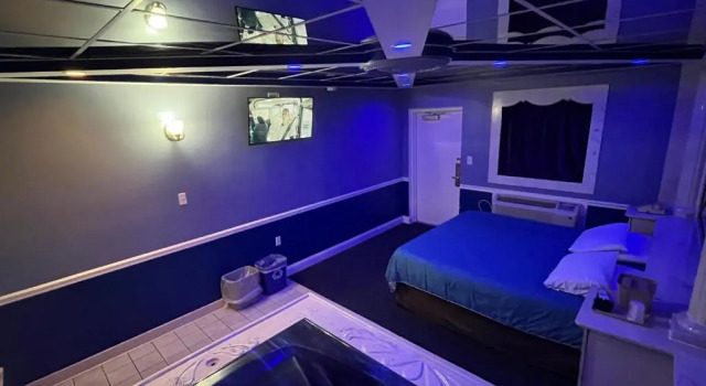 Люкс Standard Gallery Holiday Motel
