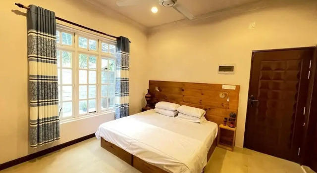 Orimas Retreat, Rezerwuj Hotel Thulusdhoo 