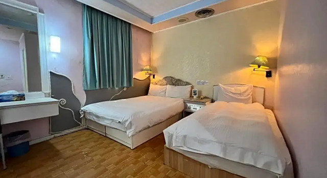 Трёхместный номер Standard Dajenshan Hotel