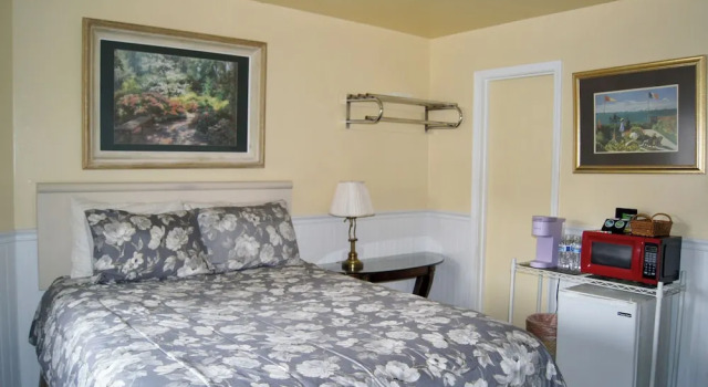 Четырёхместный номер Standard Flamingo Motel