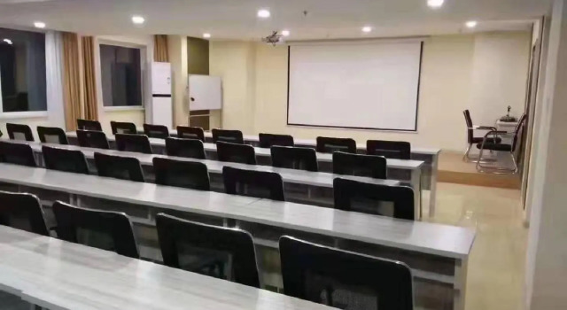 Hanting Hotel Changchun Yuanda Avenue, Rezervovat Hotel Čchang-čchun 