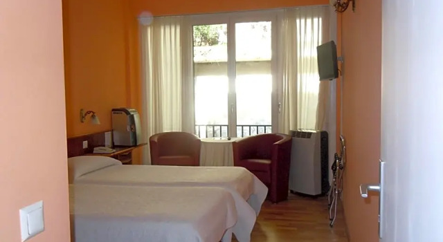 Номер Economy Swiss Lodge Nassa Garni