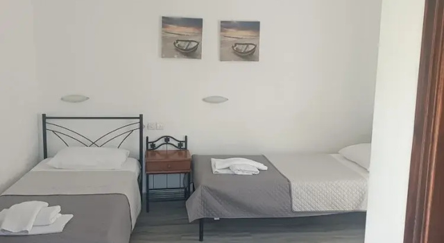 Rita Place, Book Hotel Mylopotas Ios