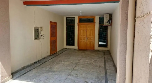 Lexus Lodge, Book Hotel Hotels in Islamabad with Parking, Parking