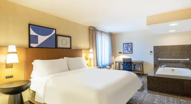 Номер Standard Staybridge Suites Milwaukee Airport South by IHG
