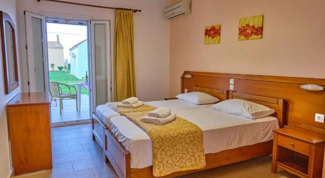 Beachside Bungalows Acharavi Corfu