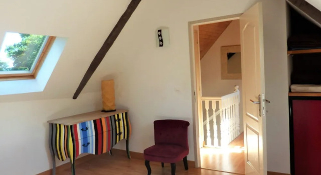 17th Century Breton Cottage With Modern Interior on the Edge of a Forest, Забронировать Дом для отпуска Коттеджи Finistère, Коттедж