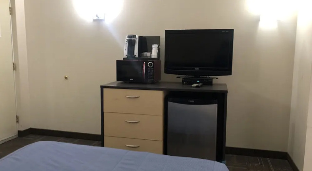 Falcon Motel Brossard