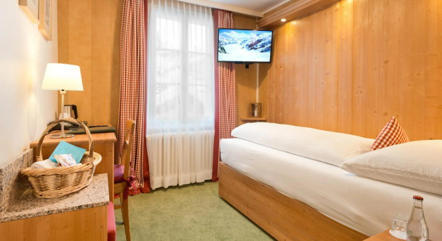 Одноместный номер Standard Hotel Bernerhof Grindelwald