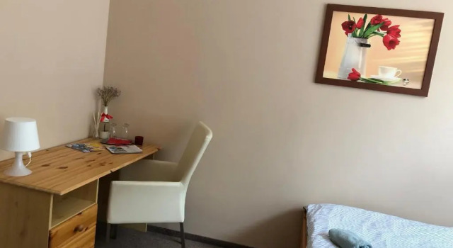 Hotel Obecná Škola, Prenota Hotel Svatý Jan pod Skalou Cesky Kras