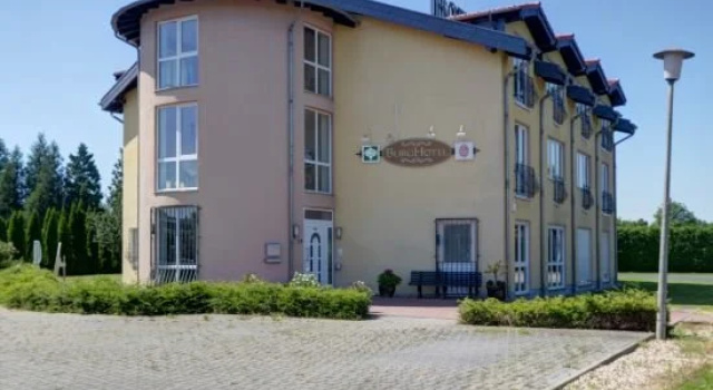 Burghotel Wrege, Забронировать Отель Отели Эльсдорф 3 звезды, 3*
