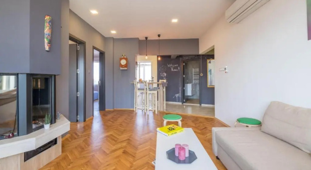 Апартаменты ARTistic & Spacious 2BD Central Apt