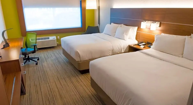 Двухместный люкс Holiday Inn Express & Suites Fort Wayne North by IHG