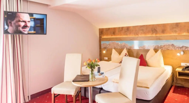 Двухместный номер Standard с балконом Hotel Alpenhof