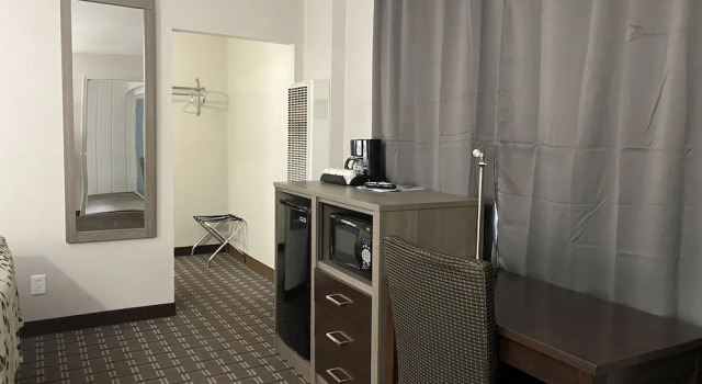 Четырёхместный номер Standard High Country Lodge