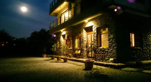 Семейный номер Standard с видом на горы Stone House Homestay