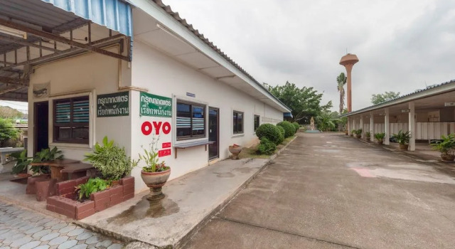 OYO 764 Let’s Go Hotel