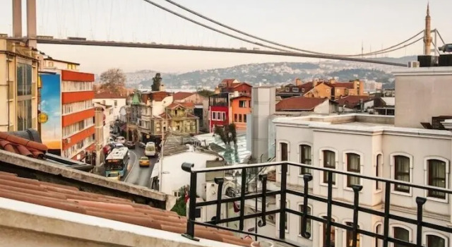 Номер Standard Мансарда с балконом Nevv Bosphorus Hotel