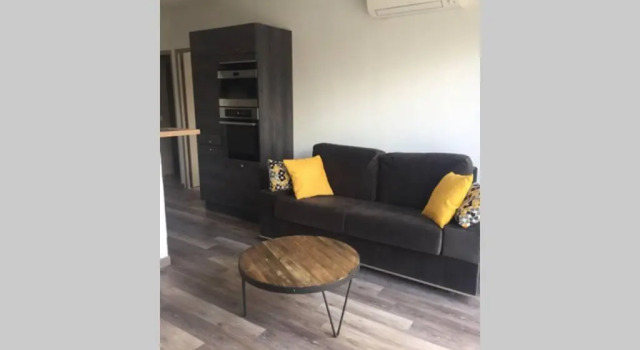 Suite Spacieuse Avec Acces Piscine, Rezerwuj Apartament Hotele w Korsyka z parkingiem, Parking
