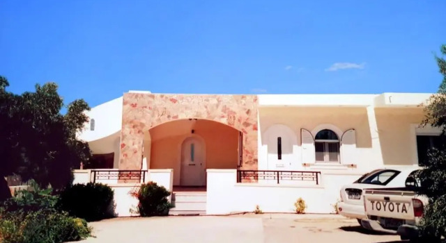 Вилла Ioannas Villa 10 minutes walking from sea