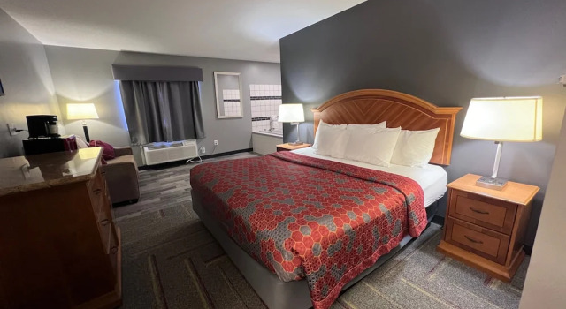 Номер Deluxe American Inn and Suites Ionia