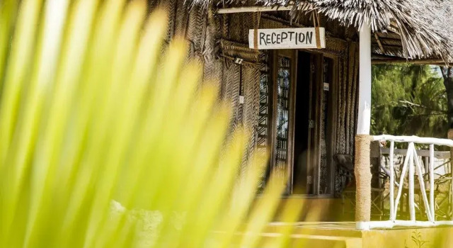 Hotel On The Rock Zanzibar, Varaa Hotelli Hotellit Pvani region uima-altaalla, Uima-allas