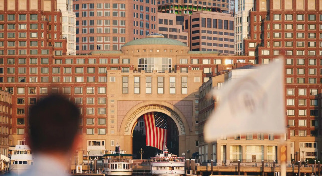 Номер Superior с видом на гавань Boston Harbor Hotel